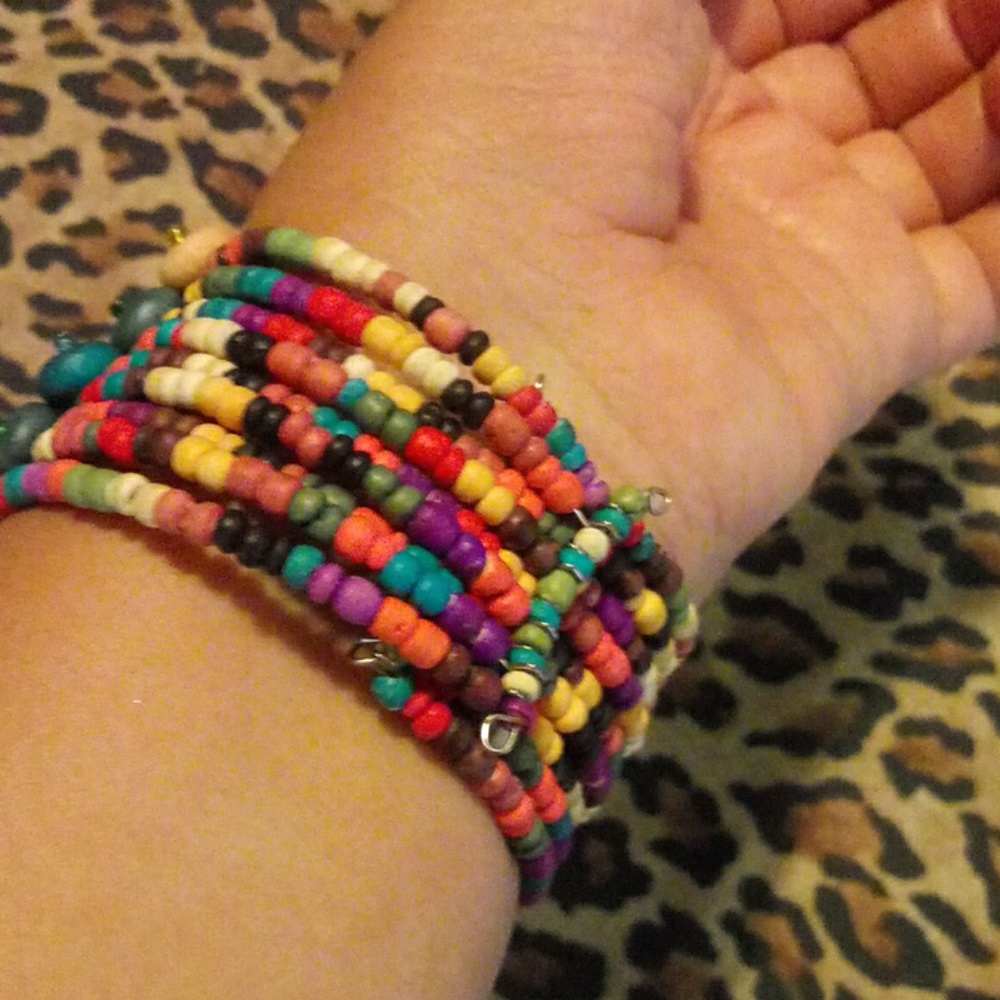 Snap Multi-Color Bracelet - Picture 2 of 3